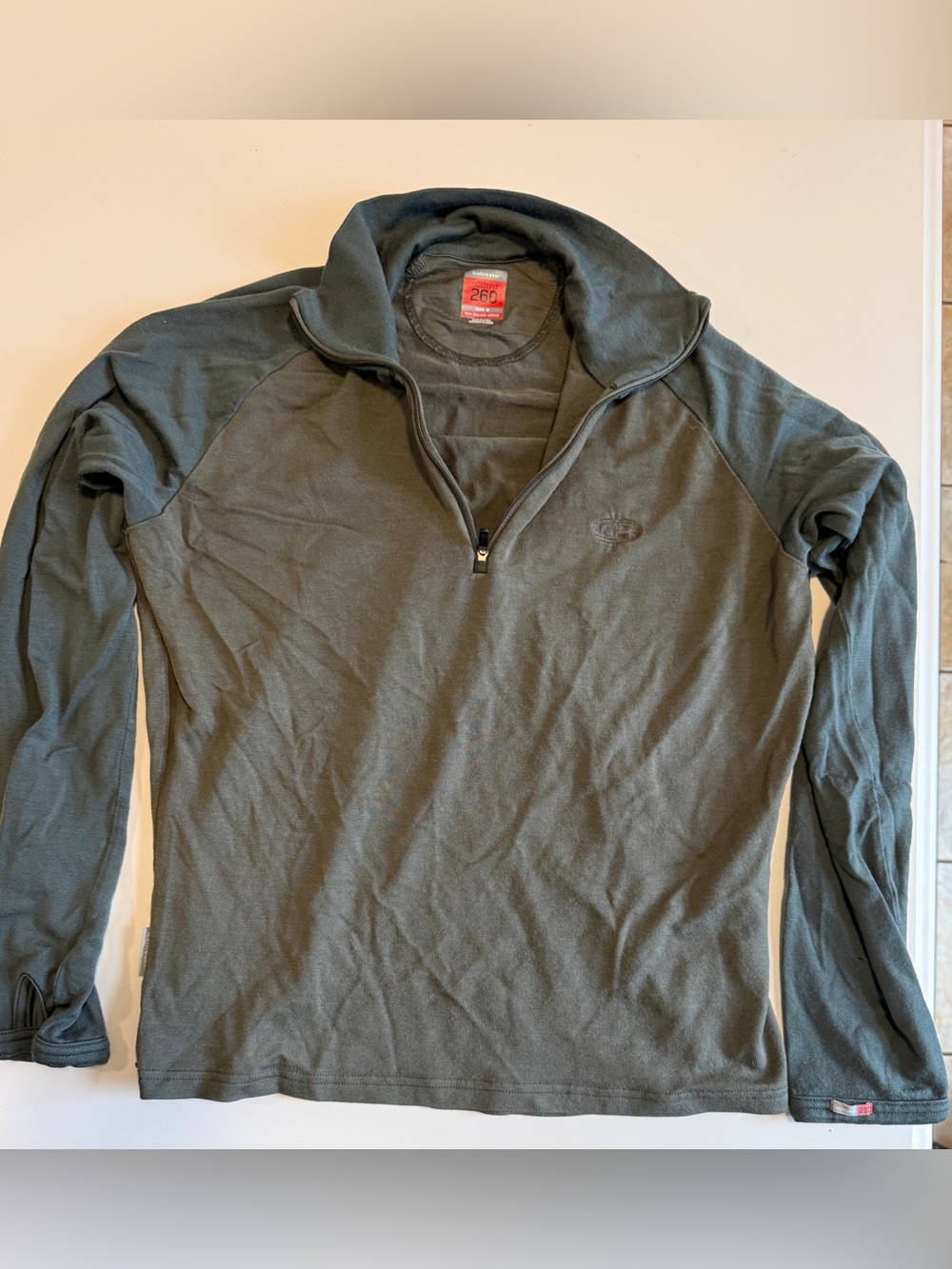 ICEBREAKER- Bodyfit 260 Merino Wool 1/4 Zip Pullover. Size medium